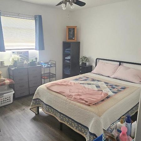 Sebastian Gardens Inn & Suites المظهر الخارجي الصورة