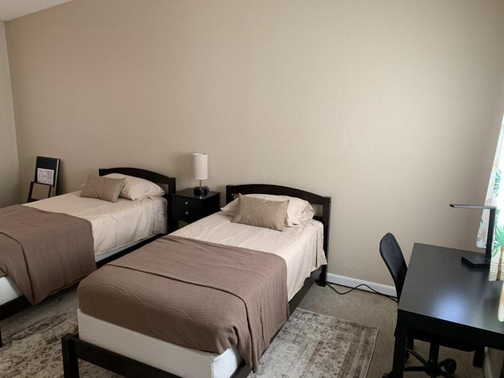 Sebastian Gardens Inn & Suites المظهر الخارجي الصورة